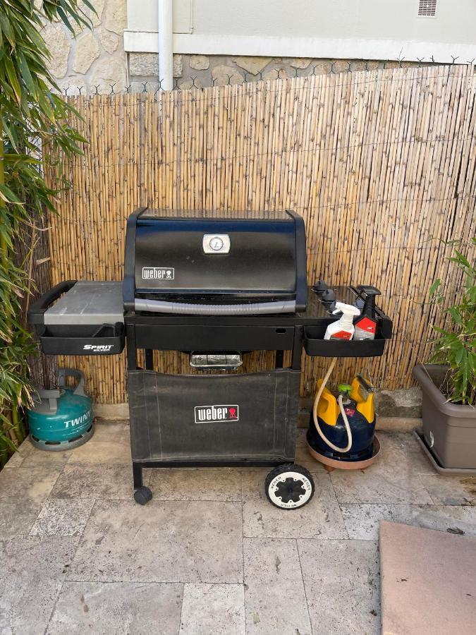 Rdc De Maison Avec Terrasse Barbecue Toulon Buitenkant foto